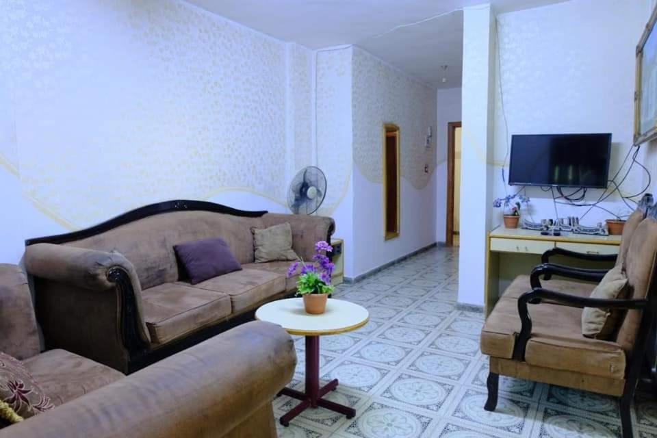 Apartament Al Seoudi Furnished Units Az-Zarka Zewnętrze zdjęcie